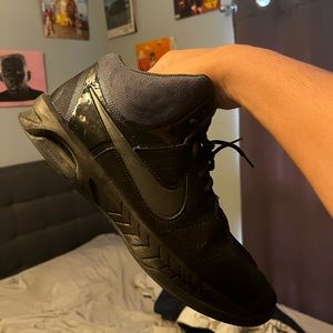 Nike Basketball shoes (USED NO BOX)